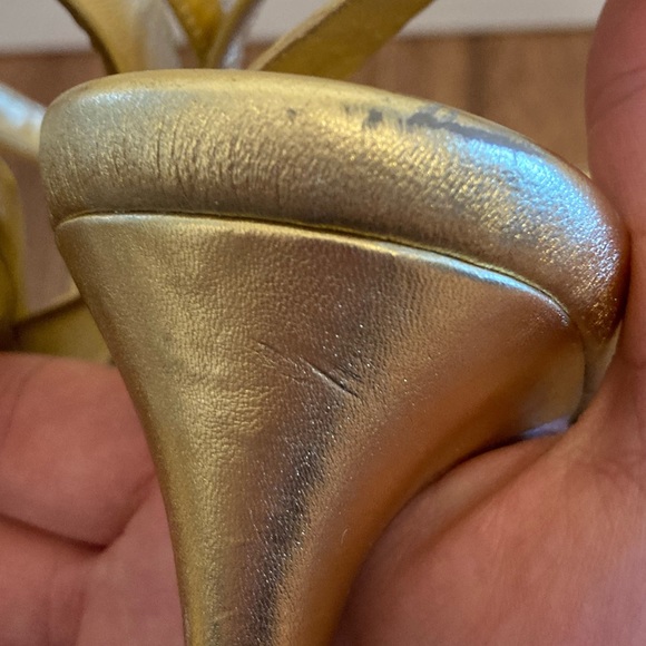 🌸 BCBG gold t strap heels - Picture 6 of 10